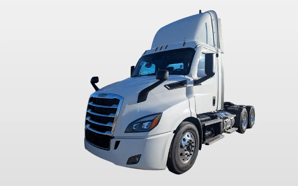 2027 Freightliner - image 1