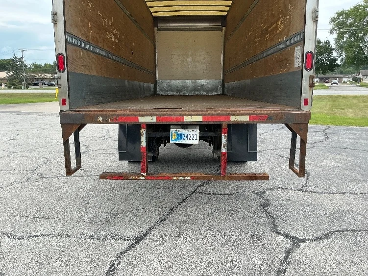 2020 Freightliner eM2 in Chicago (Melrose Park), IL — photo 9