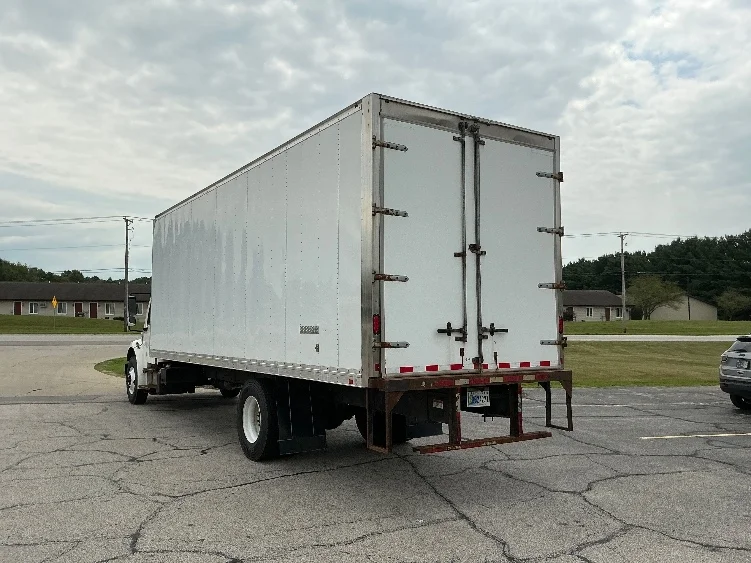 2020 Freightliner eM2 in Chicago (Melrose Park), IL — photo 6