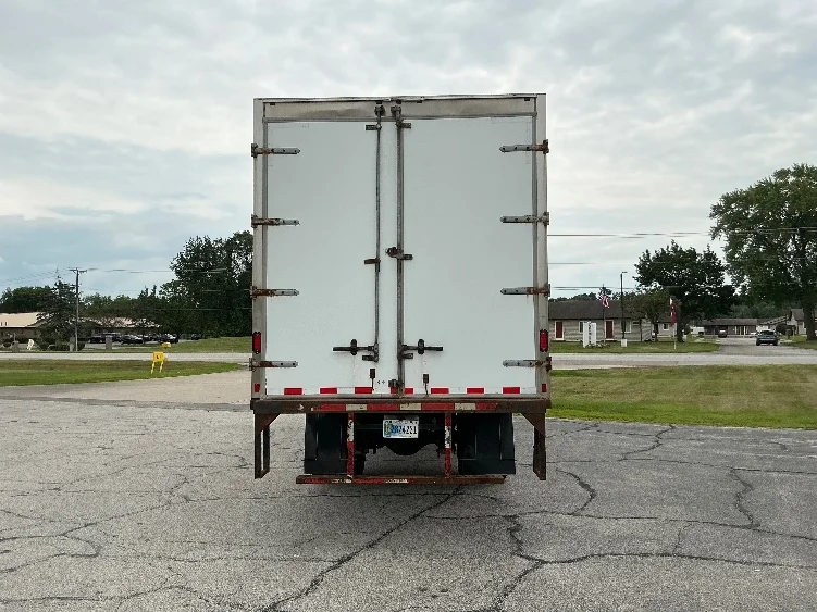 2020 Freightliner eM2 in Chicago (Melrose Park), IL — photo 7