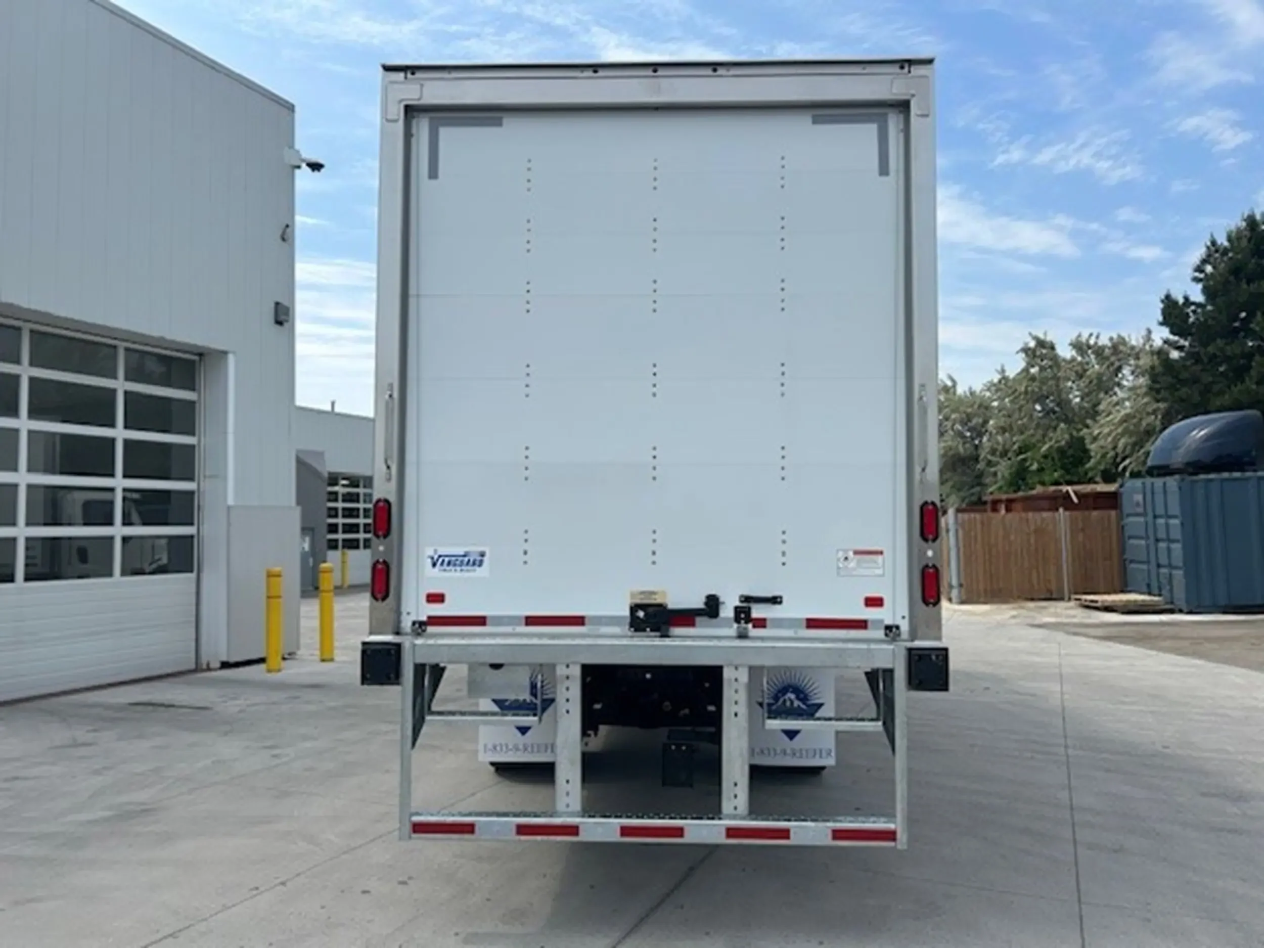 2026 Freightliner M2 106 - image 4