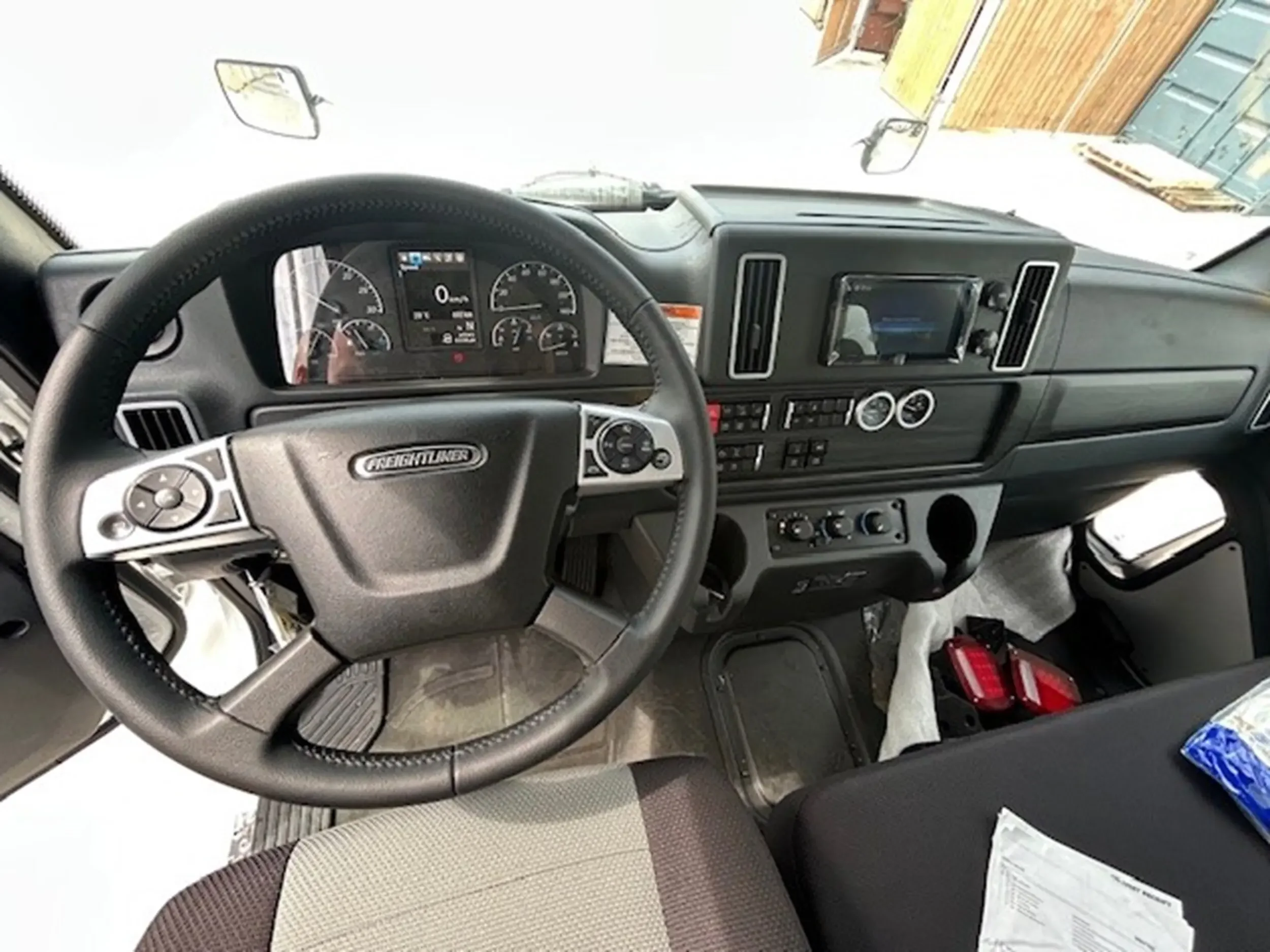 2026 Freightliner M2 106 - image 10