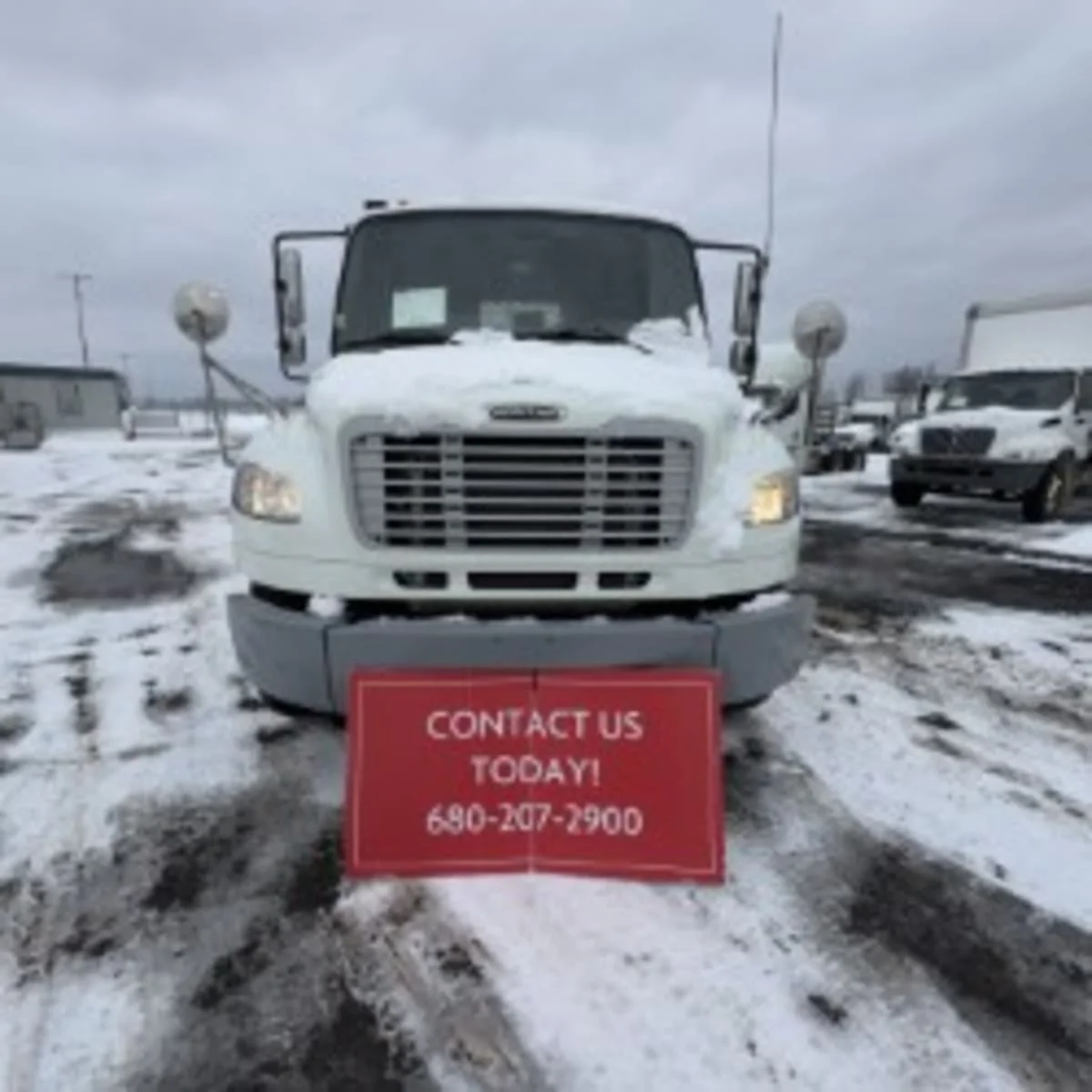 2019 Freightliner M2 106 - image 2