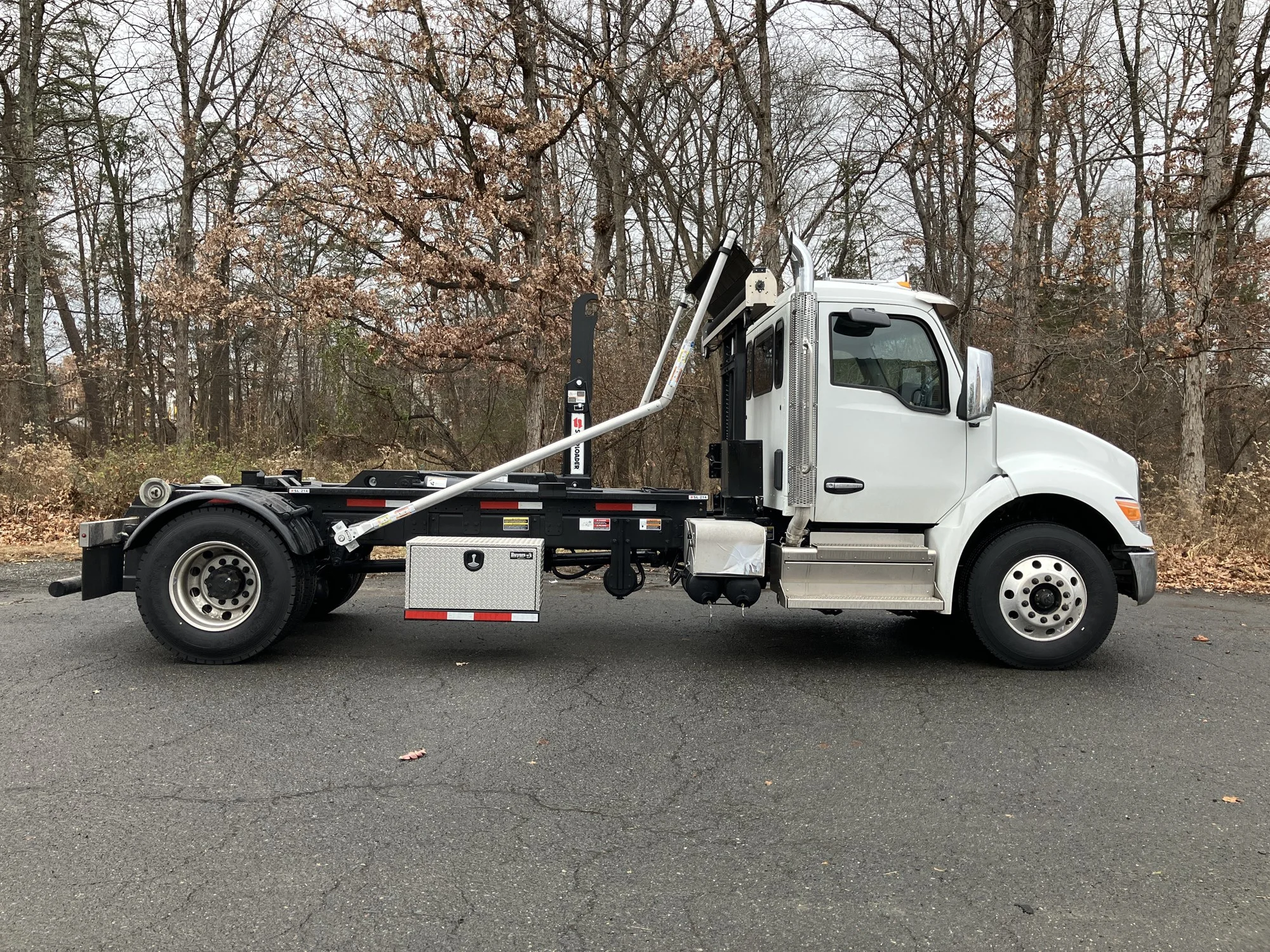 2025 Kenworth T280 - image 6