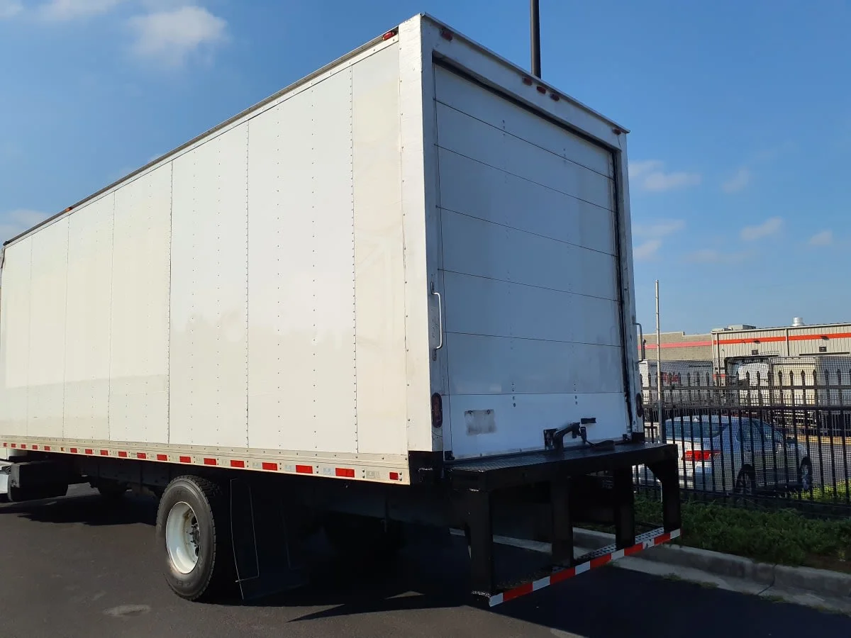 2019 Freightliner M2 106 in Atlanta, GA — photo 4