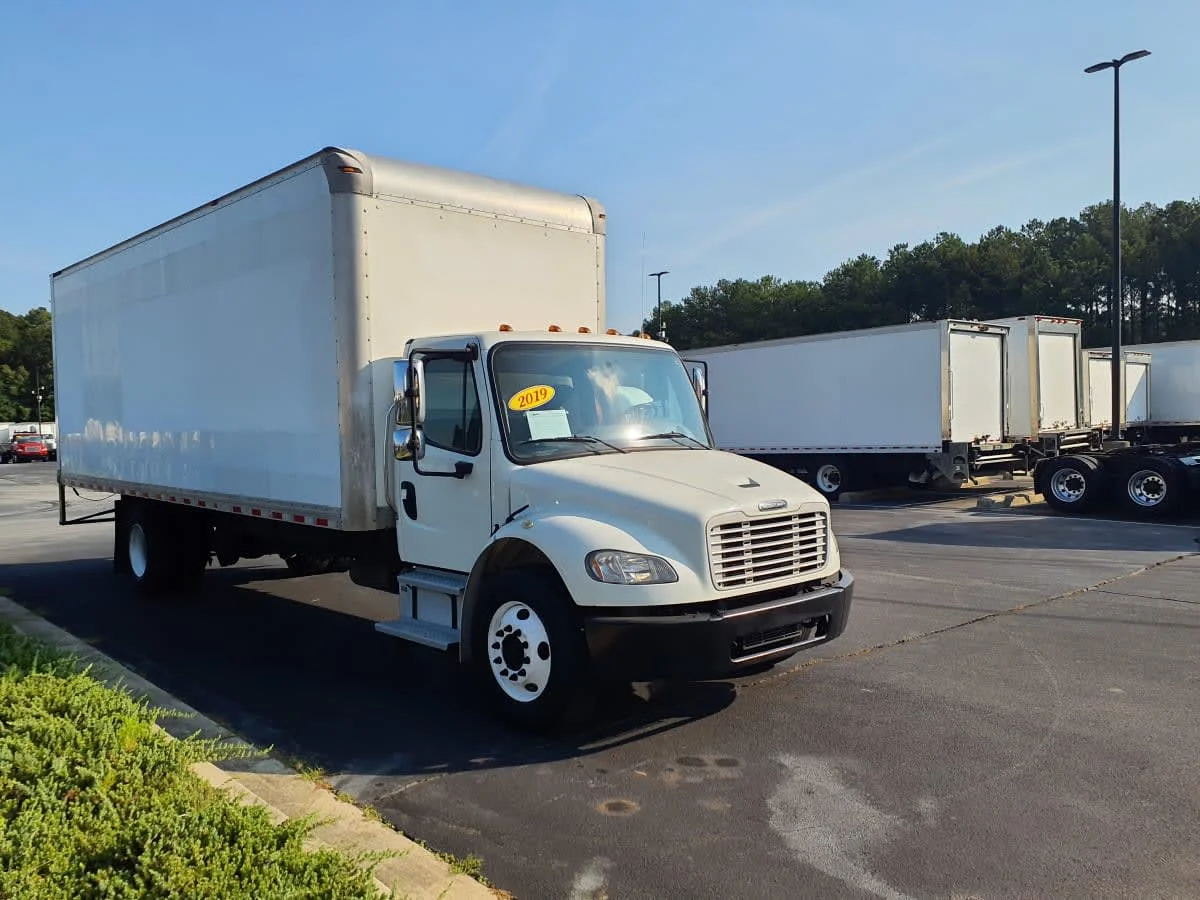 2019 Freightliner M2 106