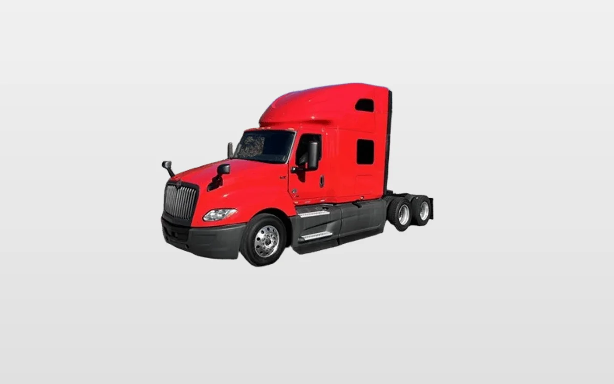 2022 International LT - image 1