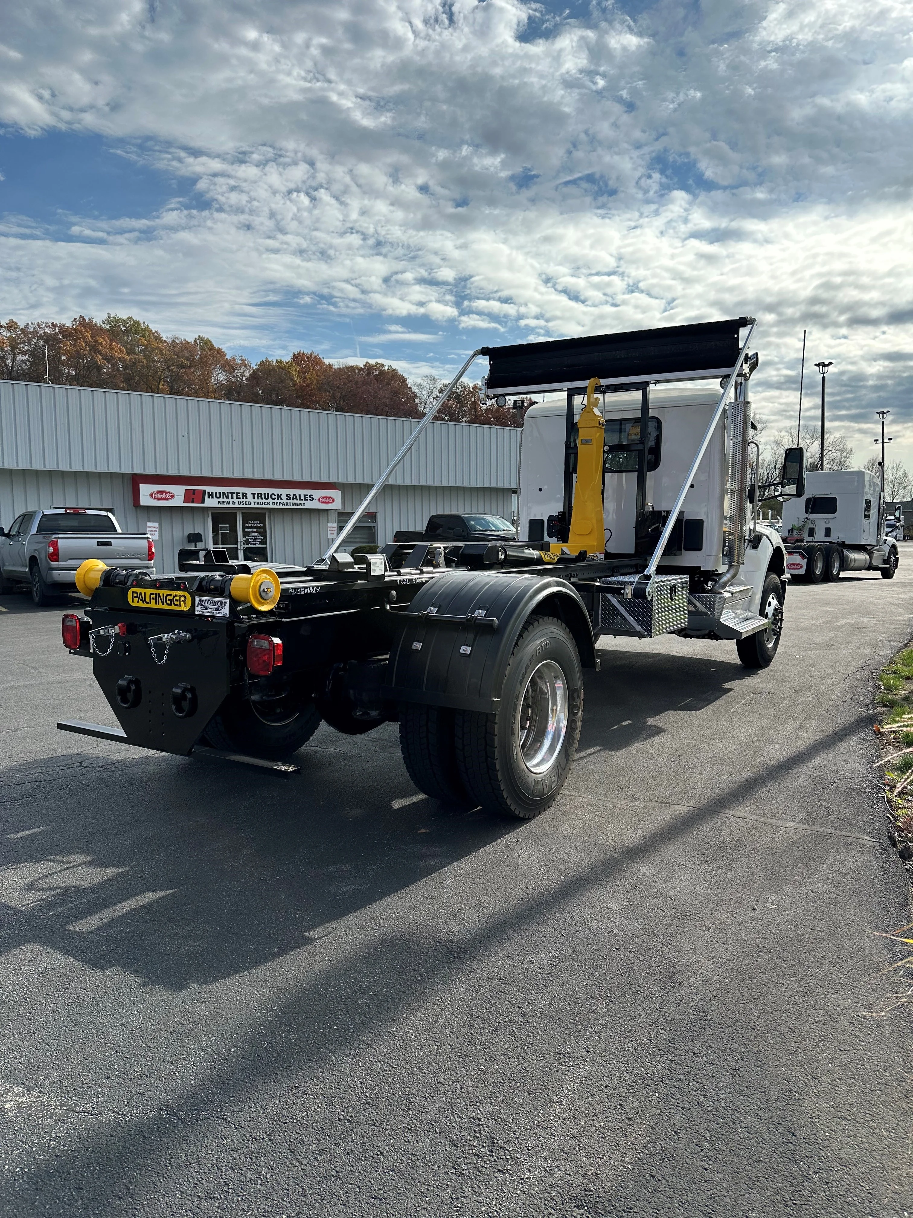 2025 Peterbilt - image 5