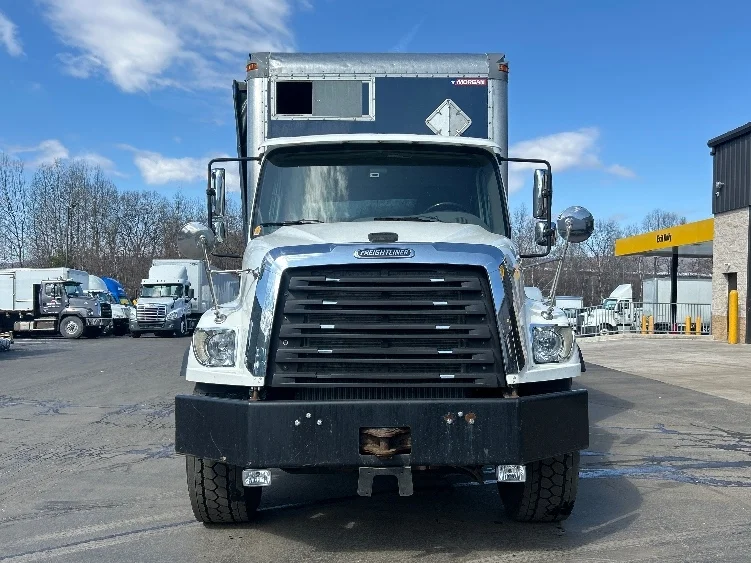 2017 Freightliner 114SD - image 2