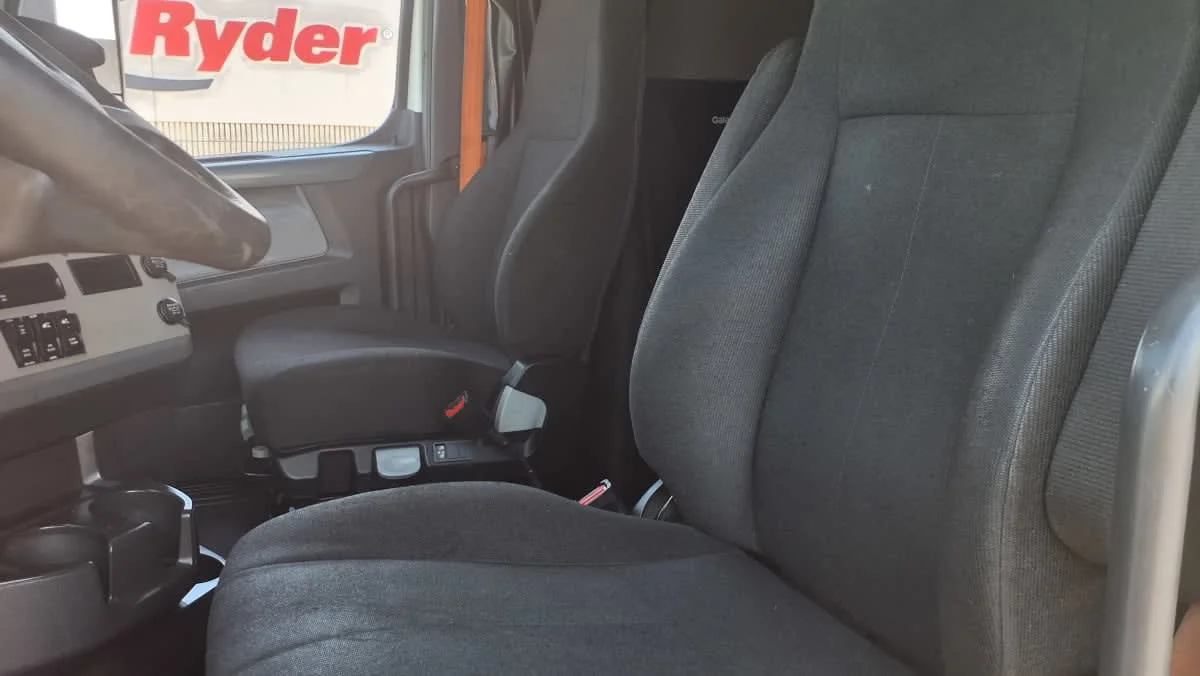 2020 Freightliner Cascadia in Memphis, TN — photo 7