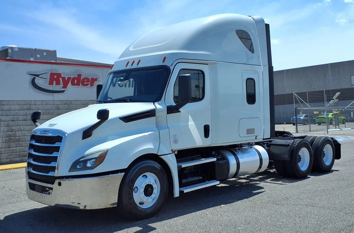 2020 Freightliner Cascadia