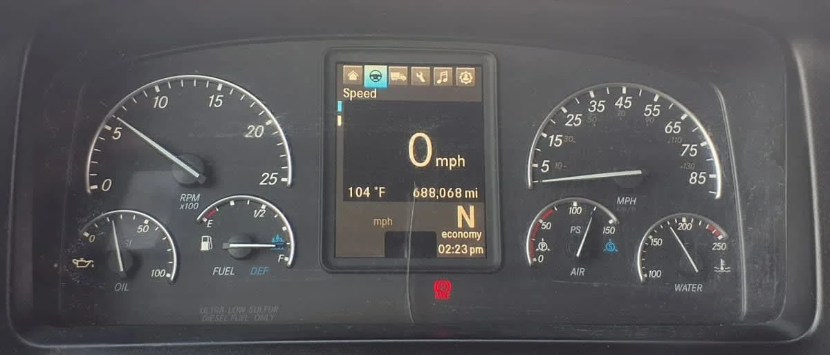 2020 Freightliner Cascadia in Memphis, TN — photo 11
