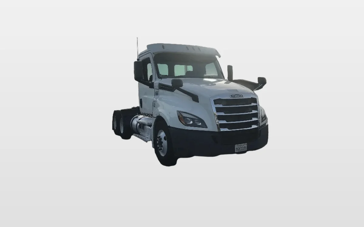 2019 Freightliner - image 1