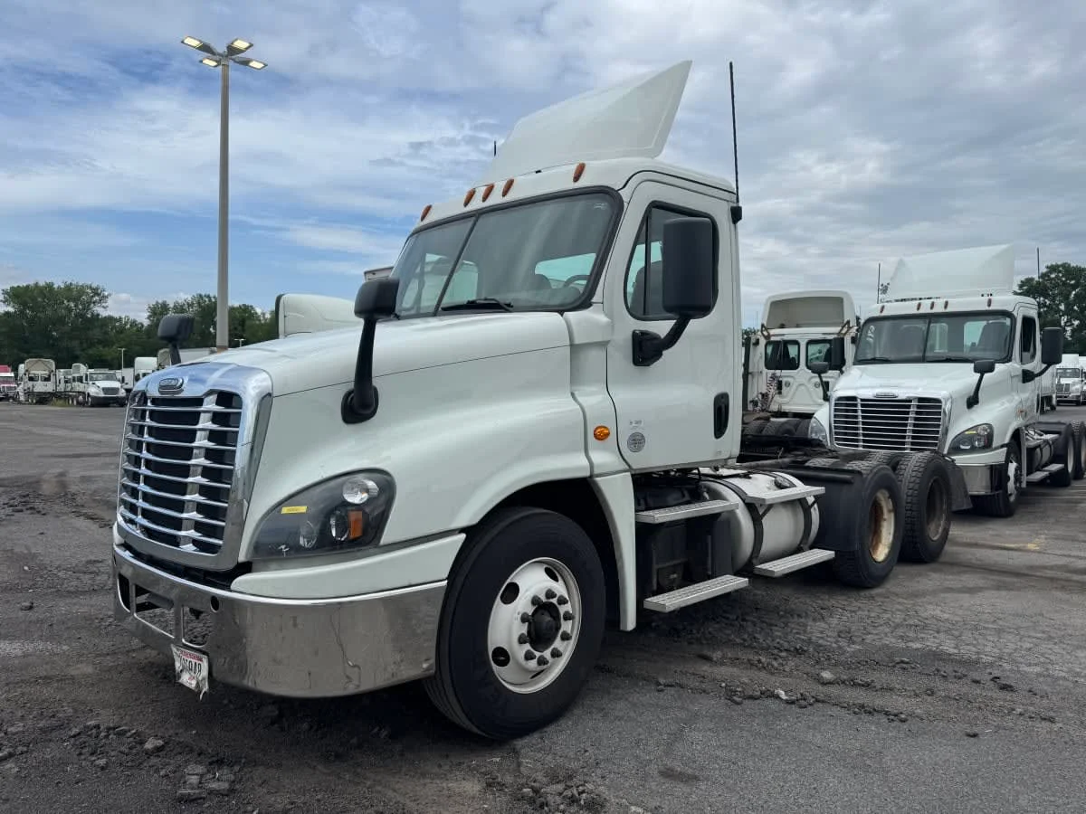 2019 Freightliner Cascadia in Syracuse, NY