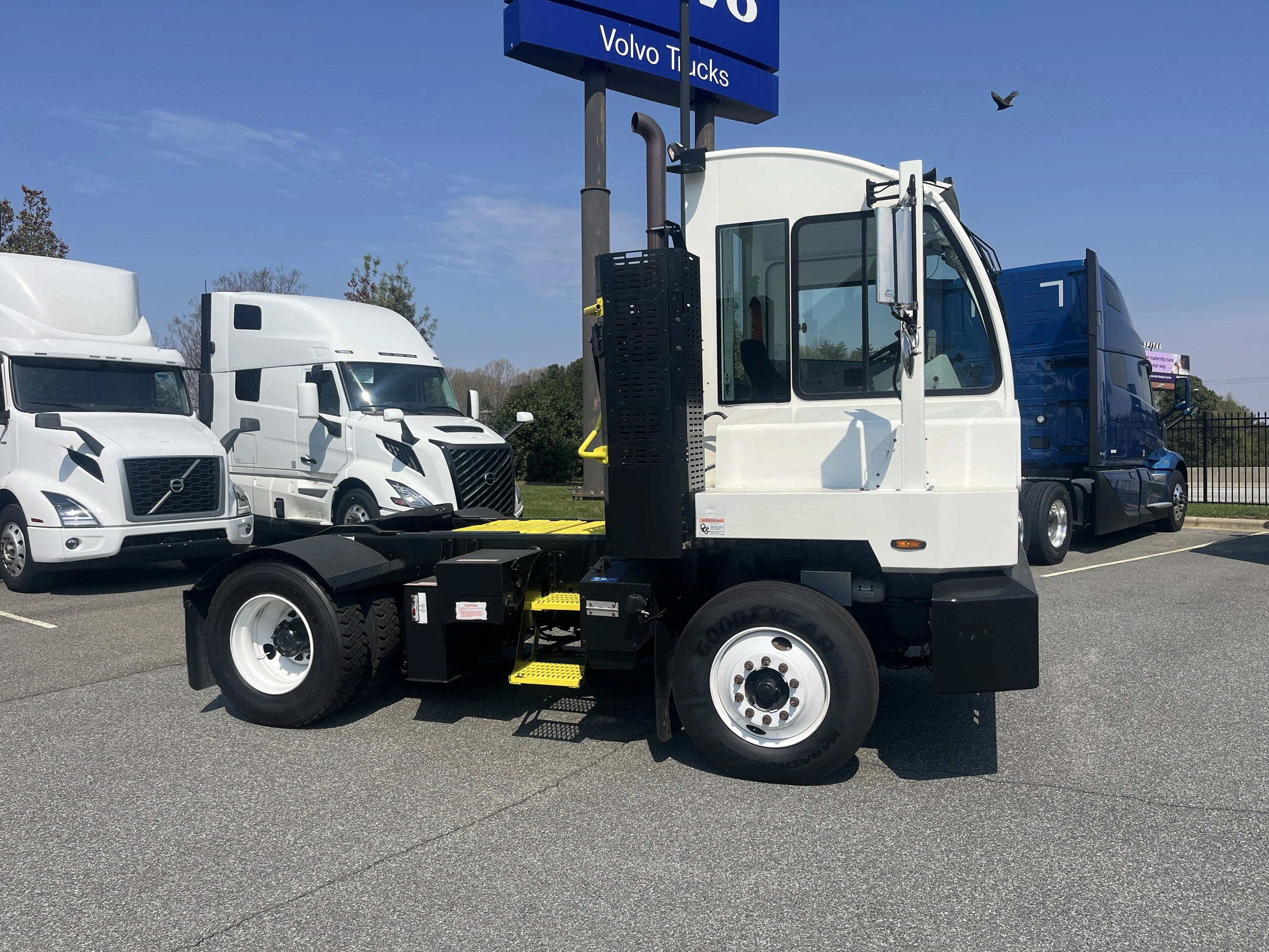 2022 Autocar in Greensboro, NC — photo 3