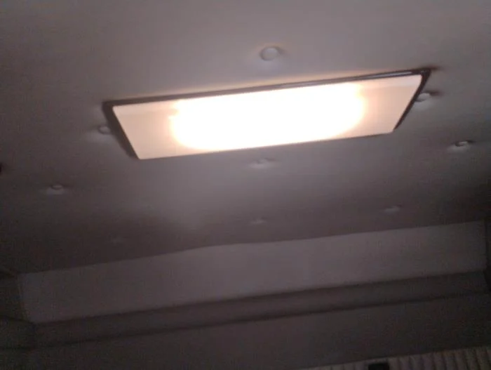 2019 Kenworth T800 - image 27