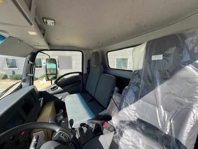 2026 Isuzu NRR in Houston, TX — photo 4
