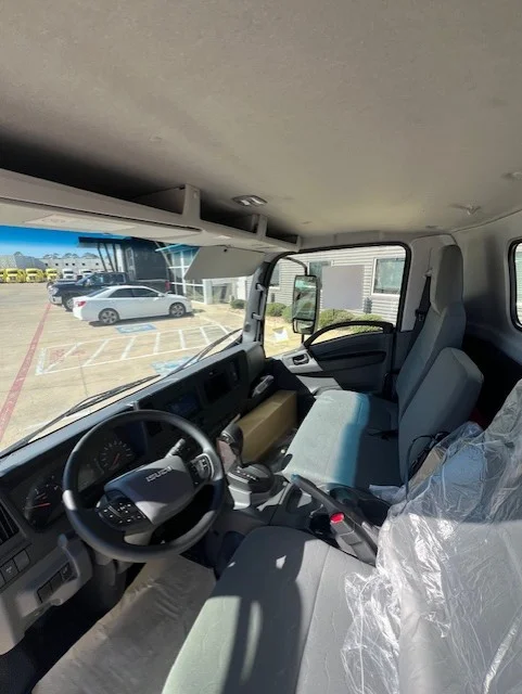 2026 Isuzu NRR in Houston, TX — photo 5