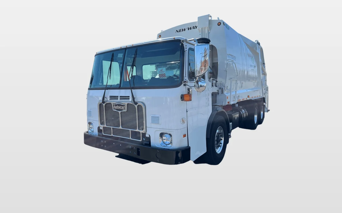 2022 Autocar - image 1