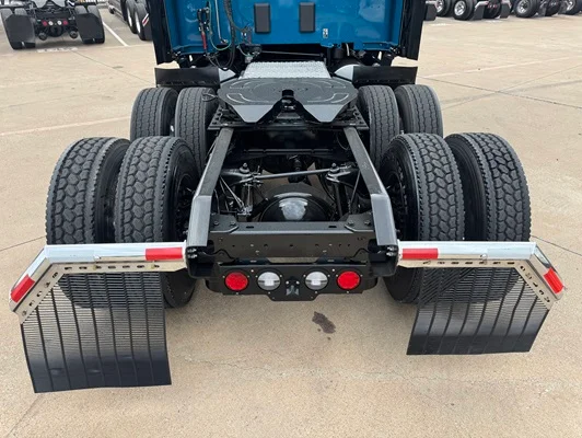 2024 Kenworth T680 in Dallas, TX — photo 4