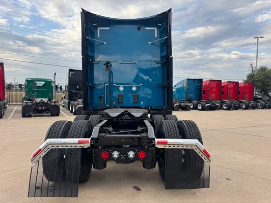 2024 Kenworth T680 in Dallas, TX — photo 5