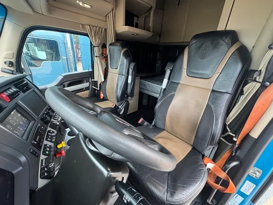 2024 Kenworth T680 in Dallas, TX — photo 22