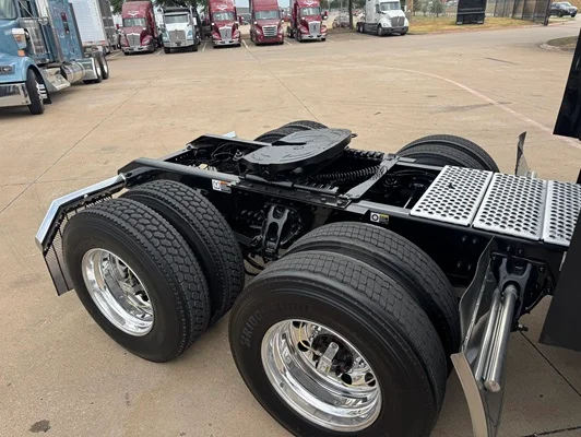 2024 Kenworth T680 in Dallas, TX — photo 19
