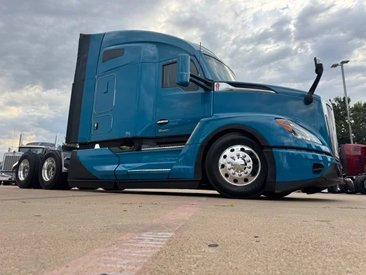 2024 Kenworth T680 in Dallas, TX — photo 12