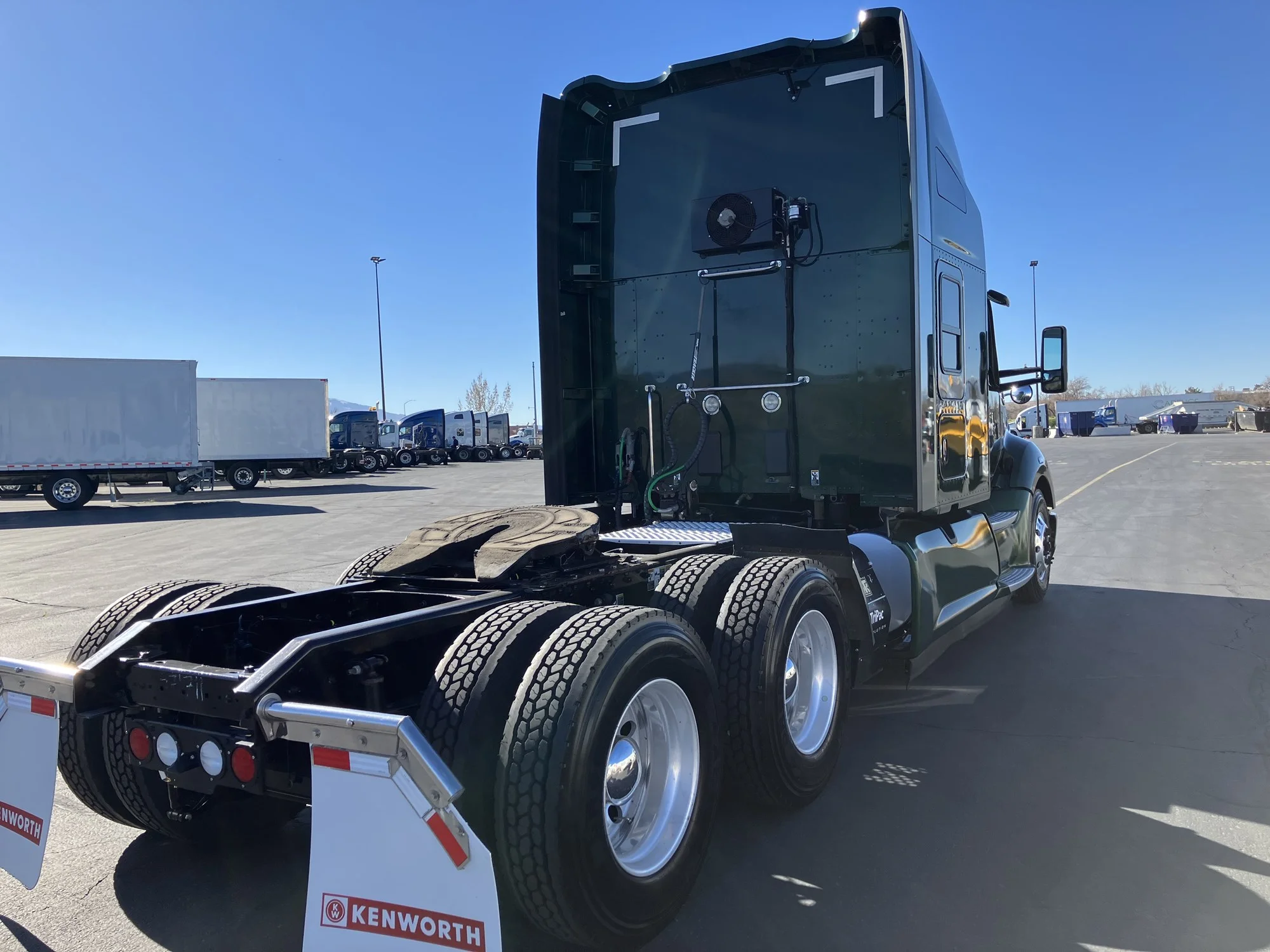 2022 Kenworth T680 - image 6