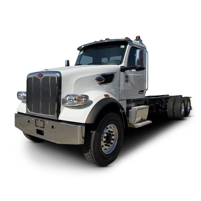 2027 Peterbilt 567 in Sylmar, CA