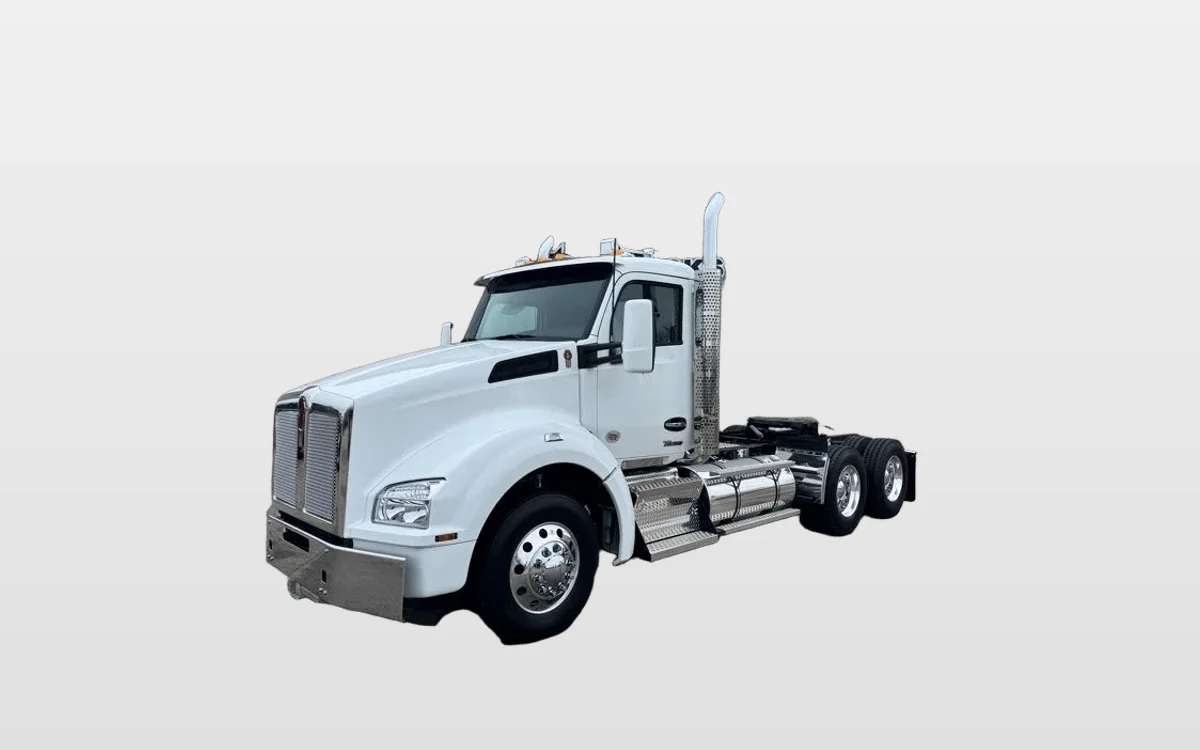 2027 Kenworth T880 - image 1