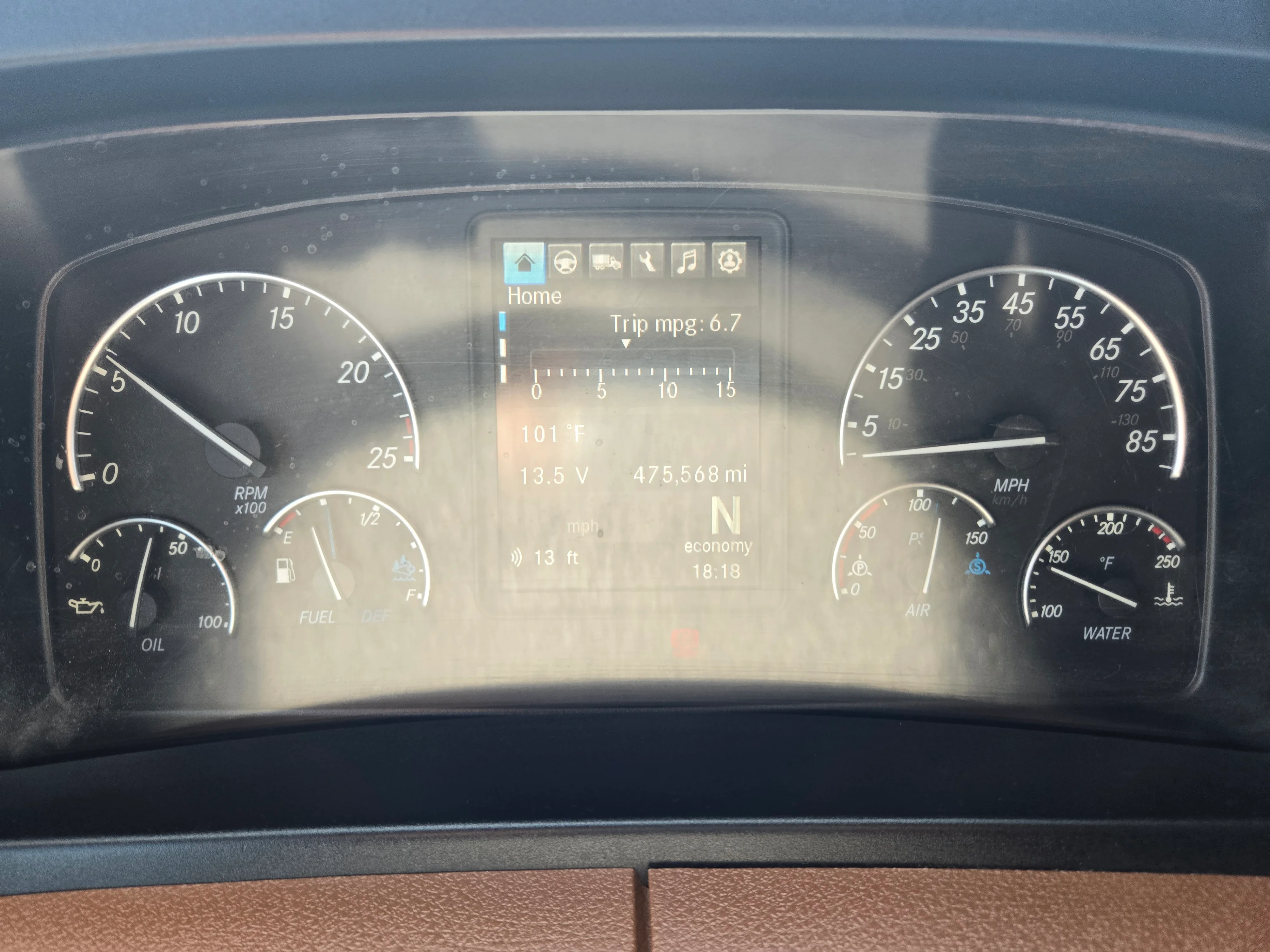 2021 Freightliner Cascadia in Fresno, CA — photo 11
