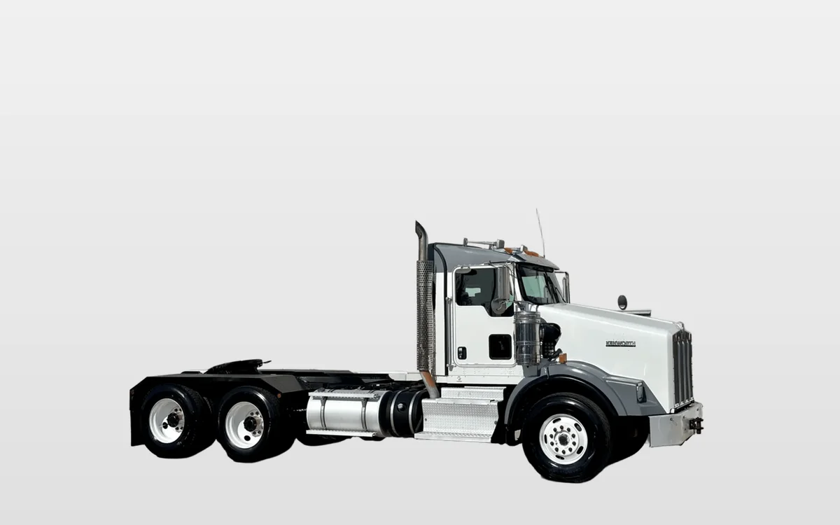 2012 Kenworth T800 - image 1