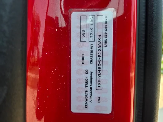 2023 Kenworth T680 in Cedar Rapids, IA — photo 12