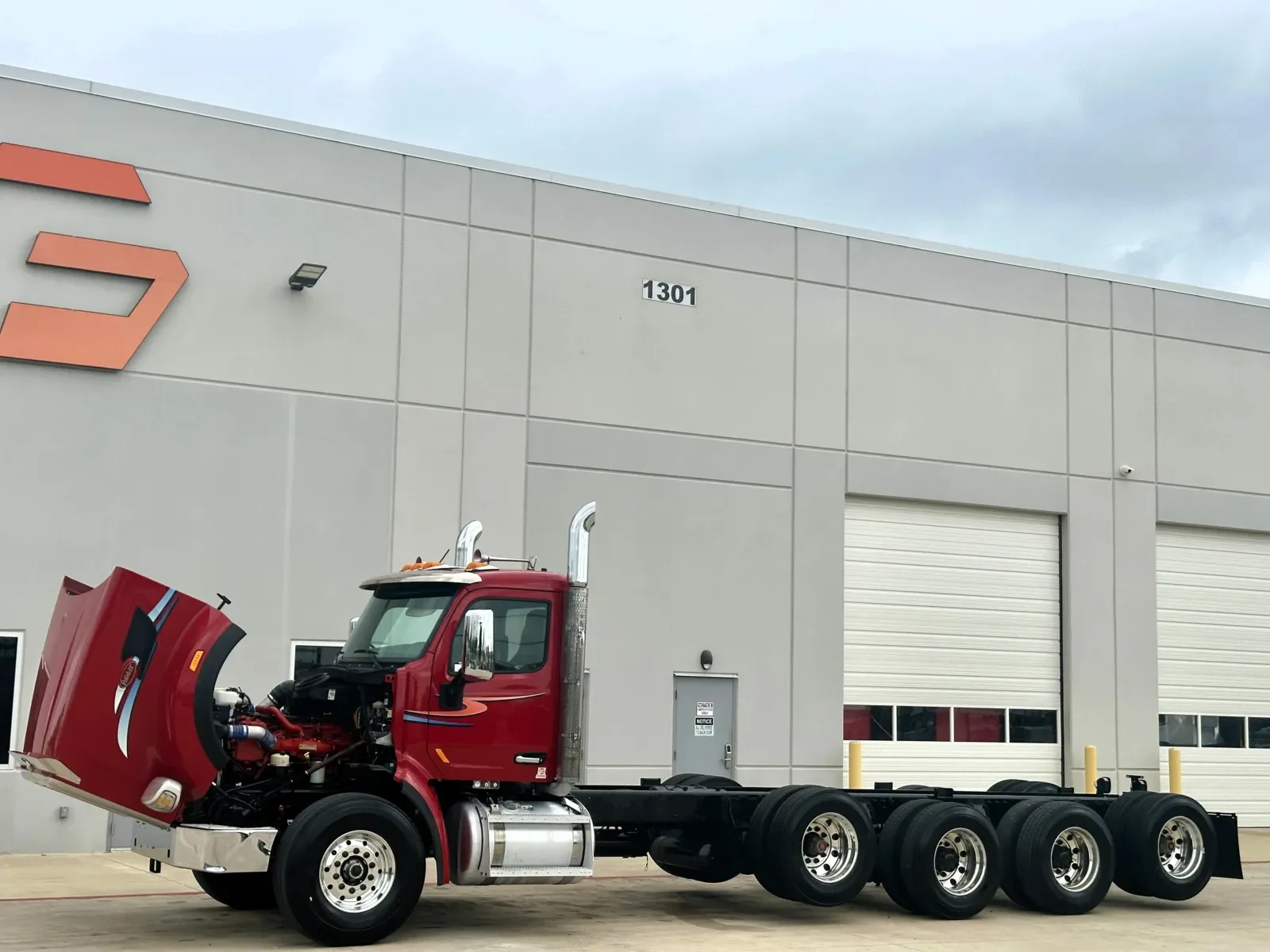 2017 Peterbilt 567 in Hutchins, TX — photo 10