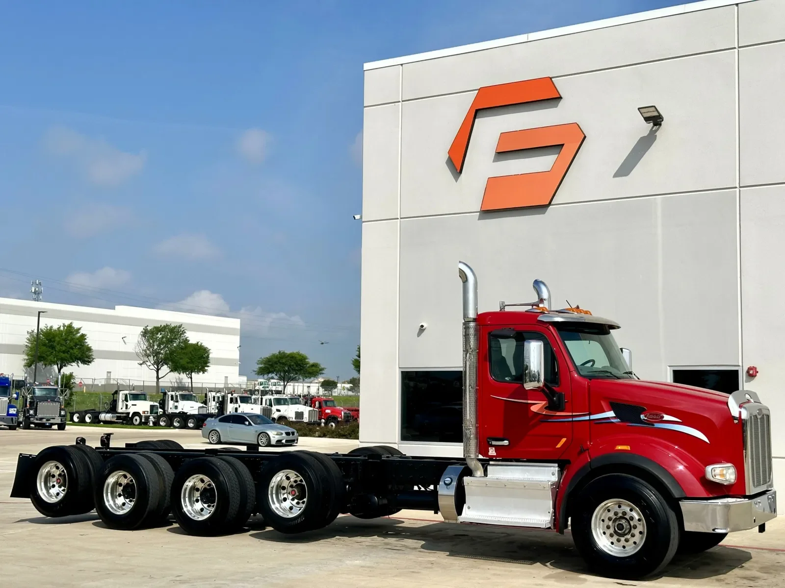 2017 Peterbilt 567 in Hutchins, TX