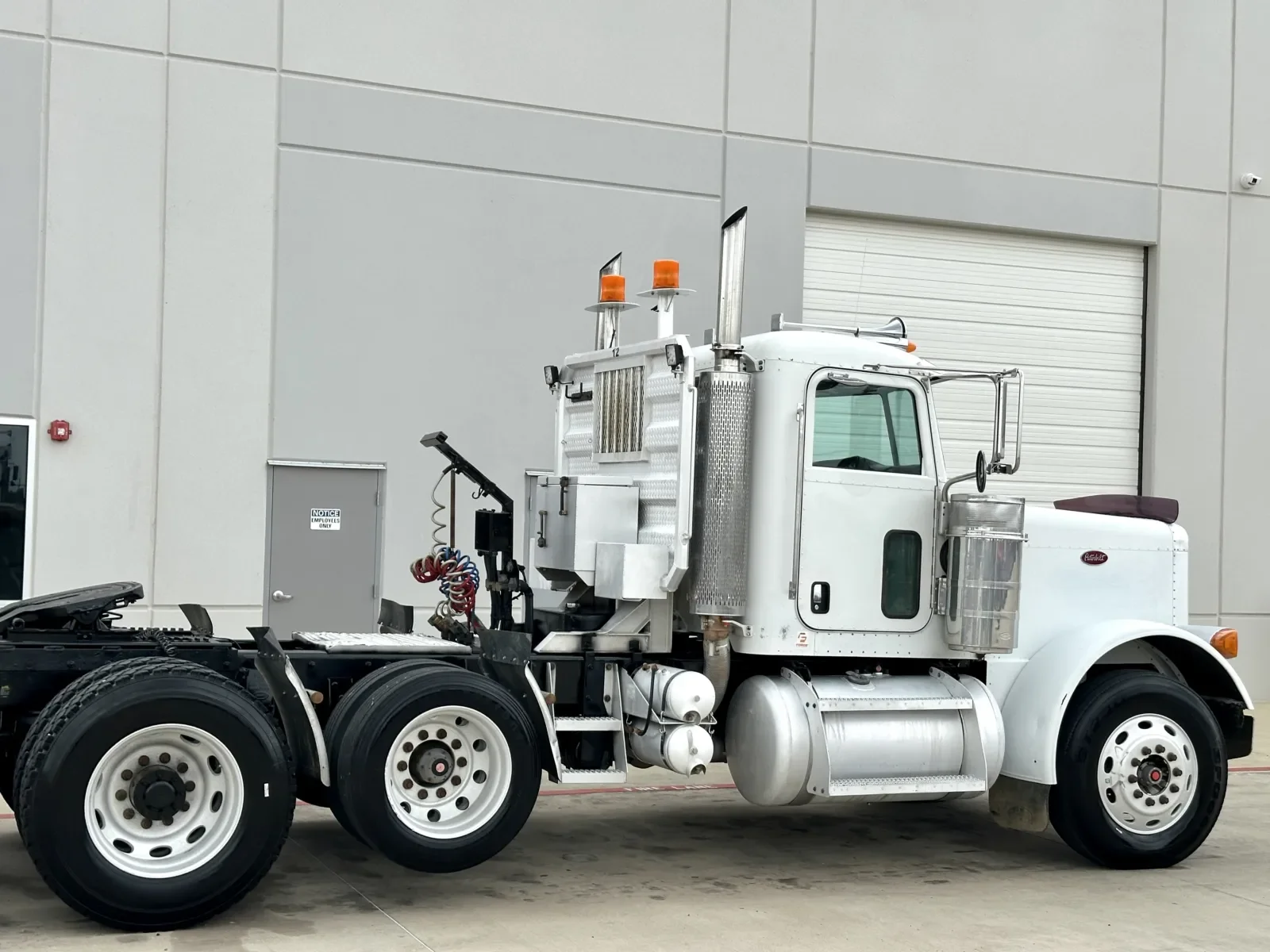 2005 Peterbilt 379 in Hutchins, TX — photo 7