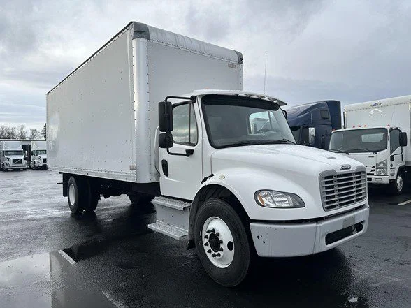 2018 Freightliner M2 106