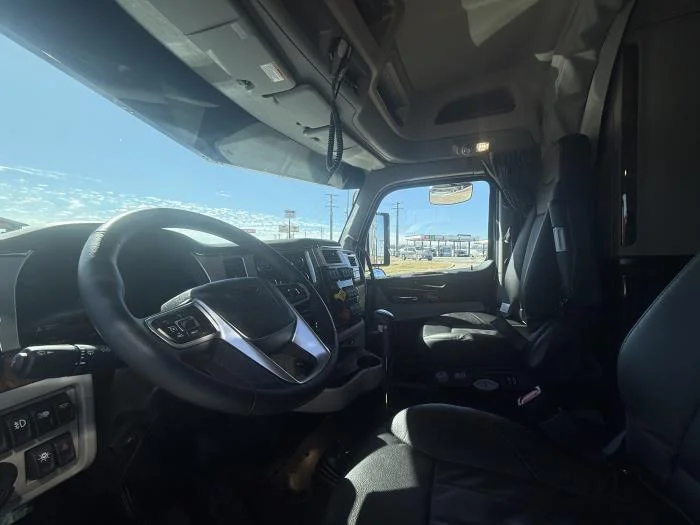 2026 Peterbilt 589 - image 22