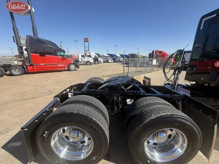 2026 Peterbilt 589 - image 21