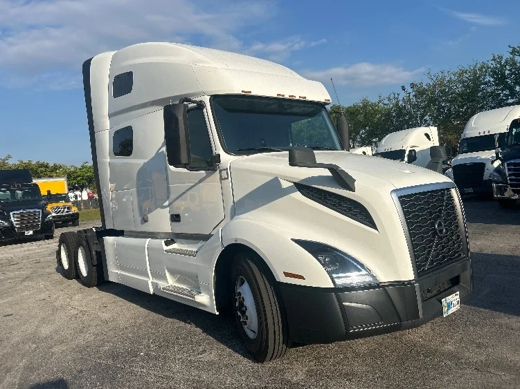 2019 Volvo VNL 760