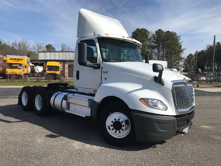 2018 International LT in Newport News, VA