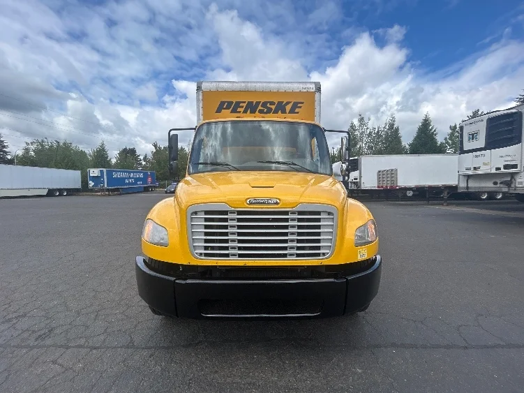 2020 Freightliner eM2 in Clackamas, OR — photo 2
