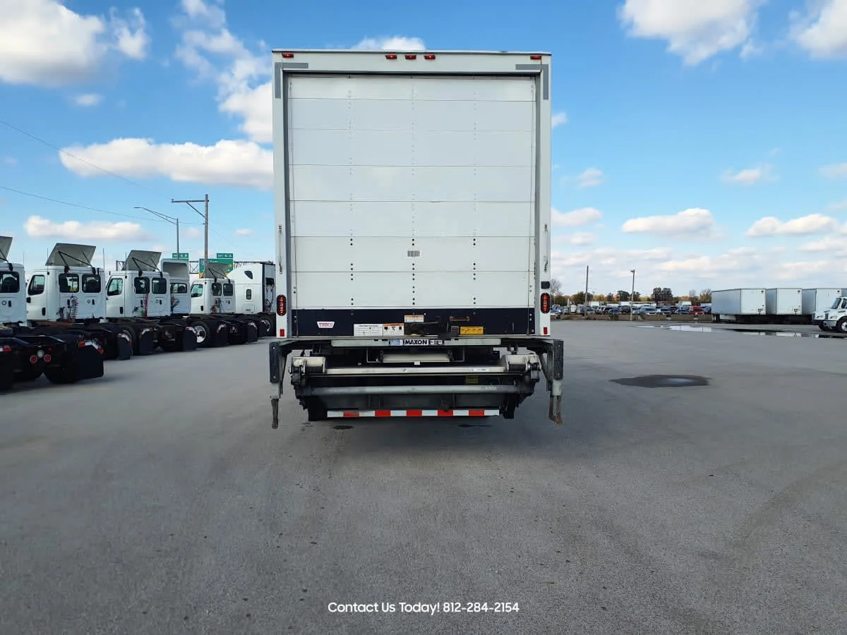 2019 Freightliner M2 106 - image 5