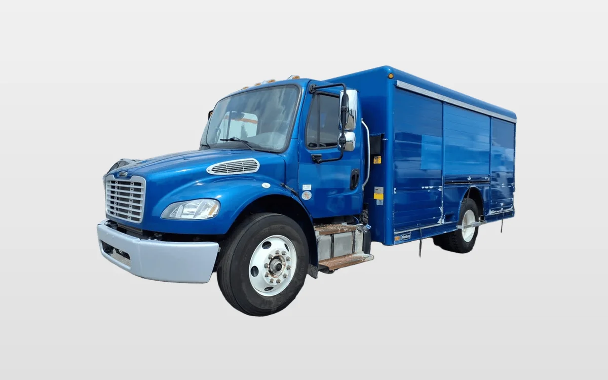 2017 Freightliner M2 106 - image 1