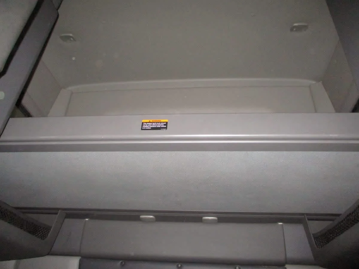 2021 International LT in Commerce City, CO — photo 14