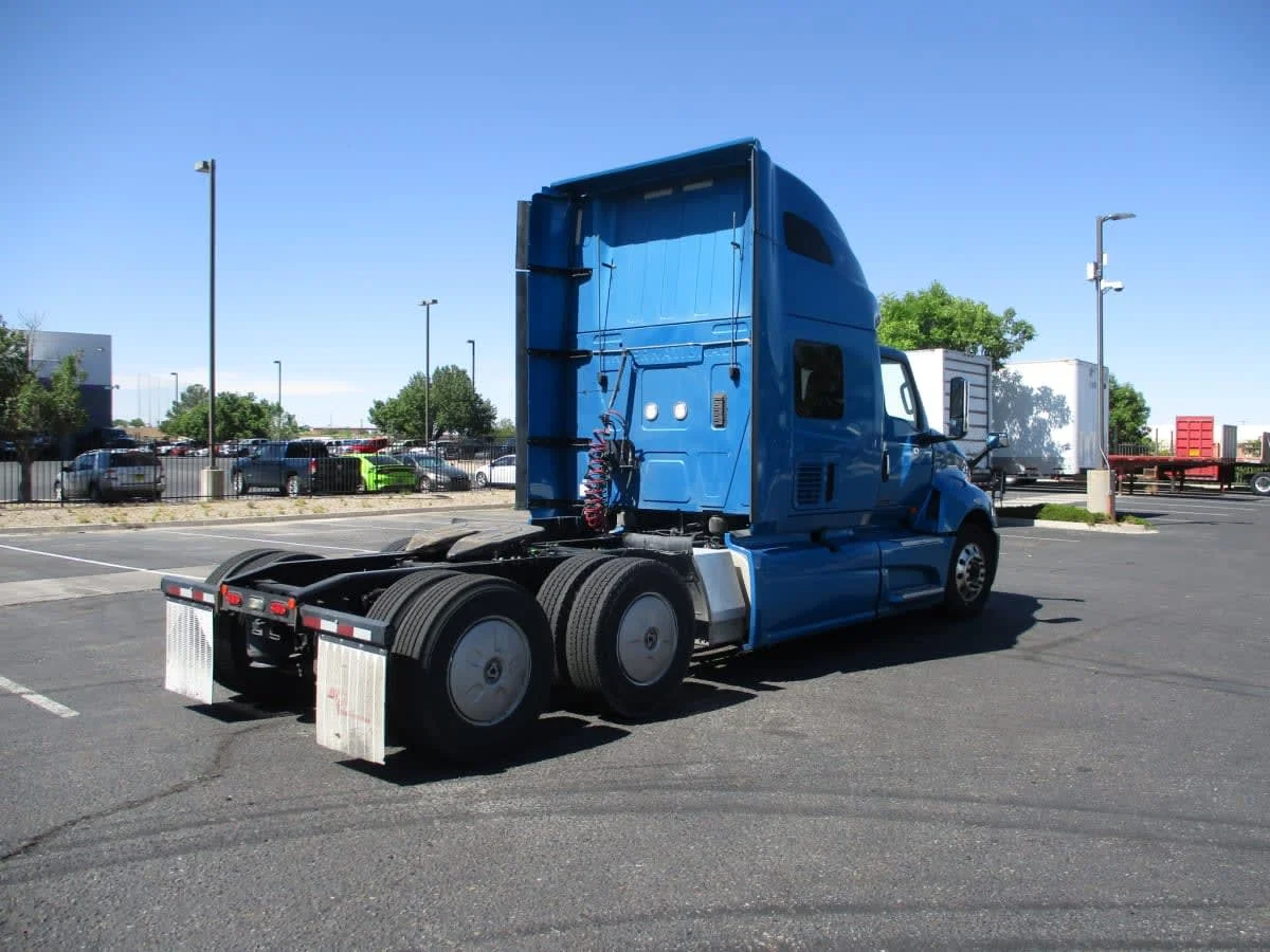 2021 International LT in Commerce City, CO — photo 4