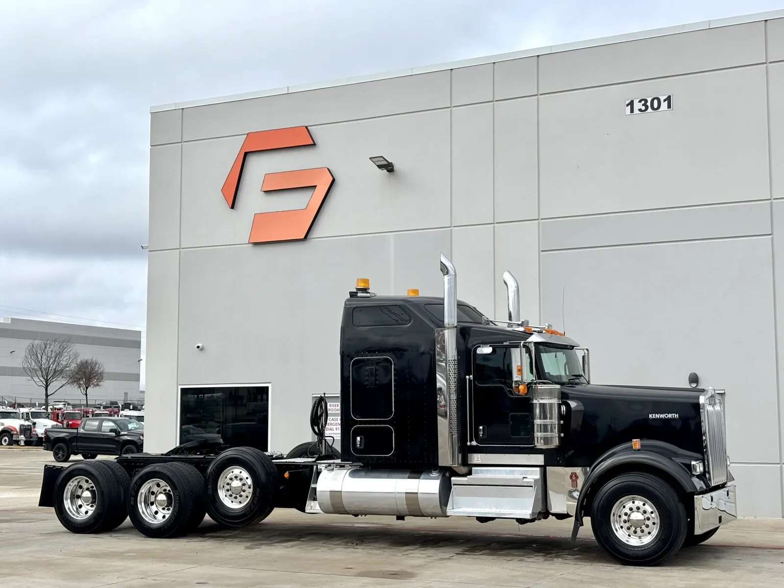 2022 Kenworth W900 in Hutchins, TX