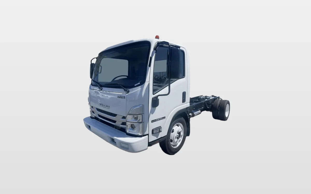 2025 Isuzu NPR - image 1