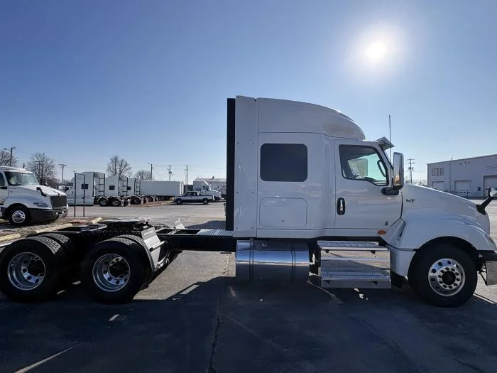 2026 International LT - image 5